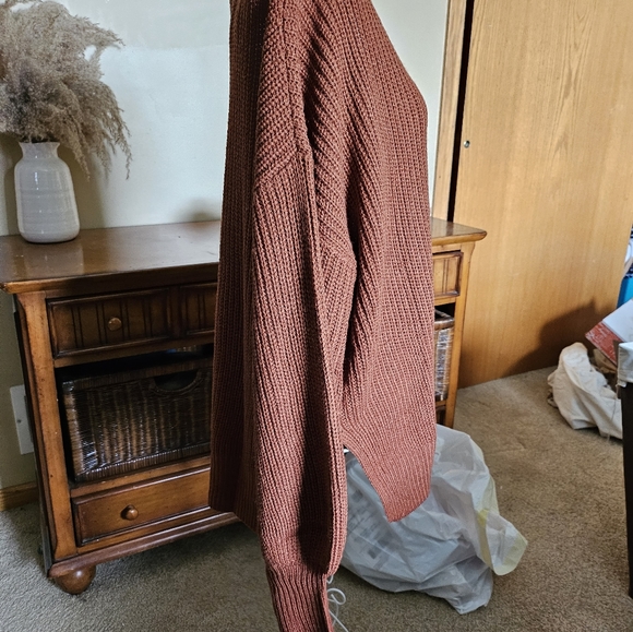 Rust sweater - Picture 5 of 5